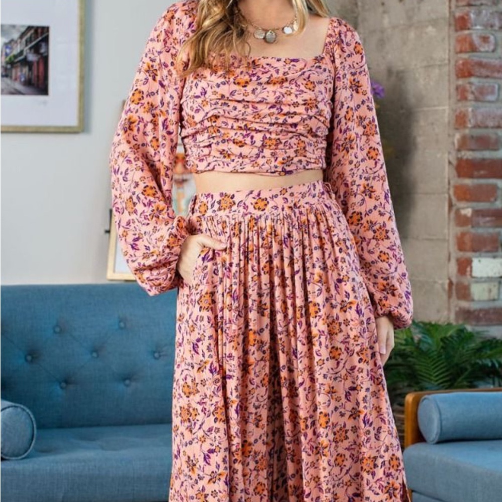 “Flower me Pretty set”: flowy pants with matching top. NWT